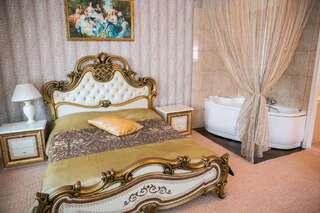Гостиница Happy (Paradise) Hotel на Новом Арбате Москва Улучшенный двухместный номер с 1 кроватью-1