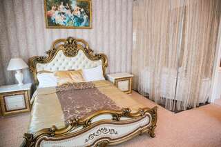 Гостиница Happy (Paradise) Hotel на Новом Арбате Москва Улучшенный двухместный номер с 1 кроватью-11